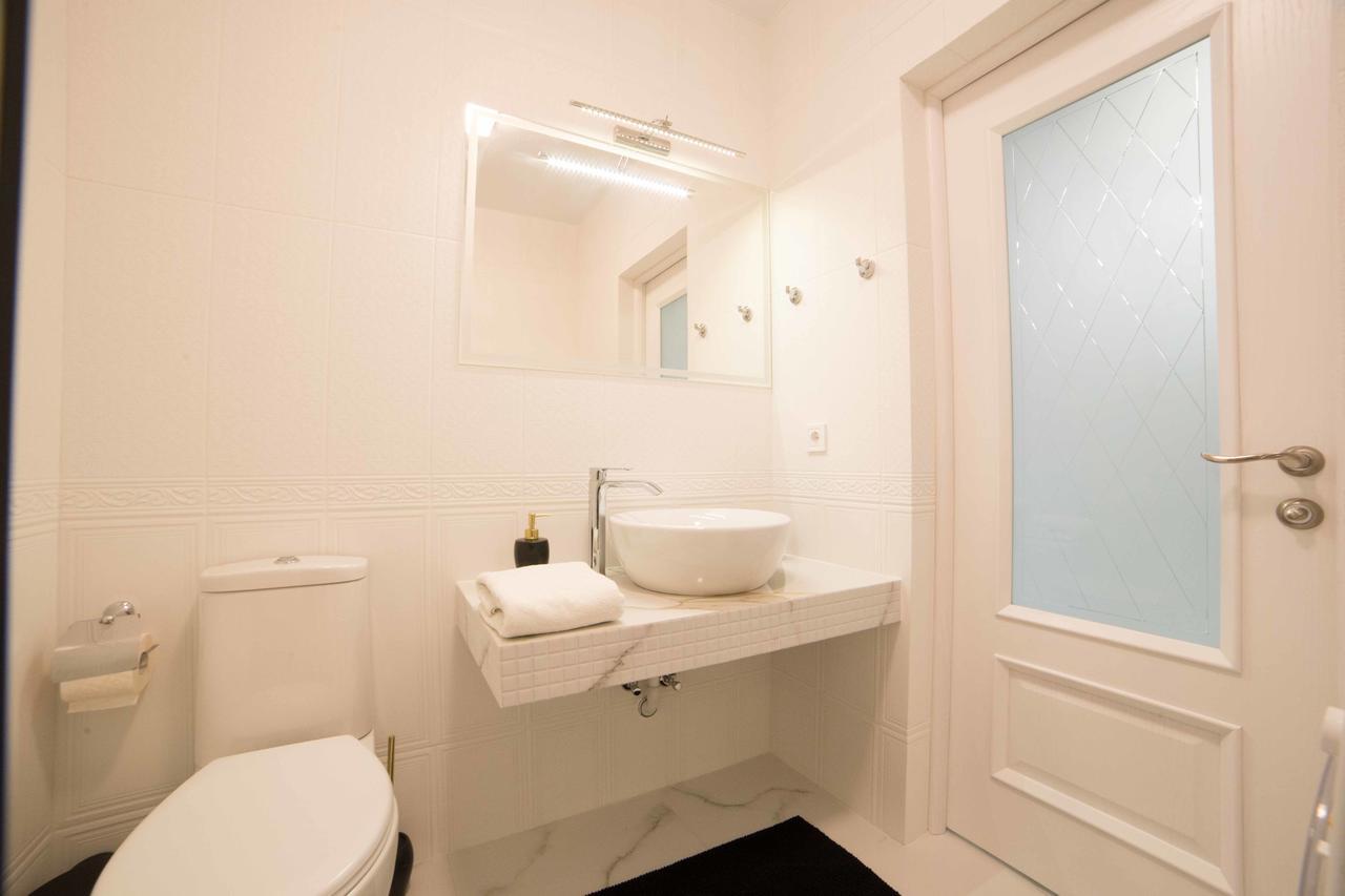 Leogrand Apartments On Kulisha 36 리비프 외부 사진